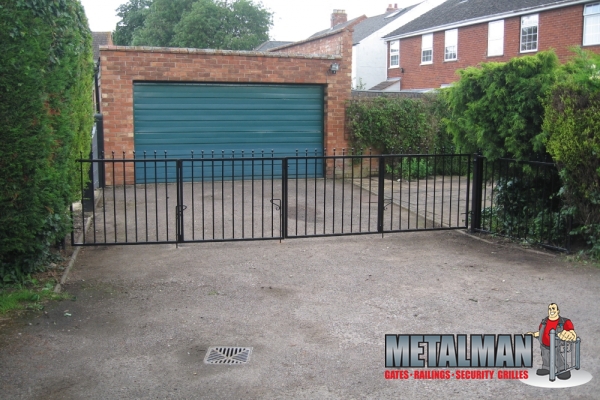 Bespoke Bi-Fold Gates