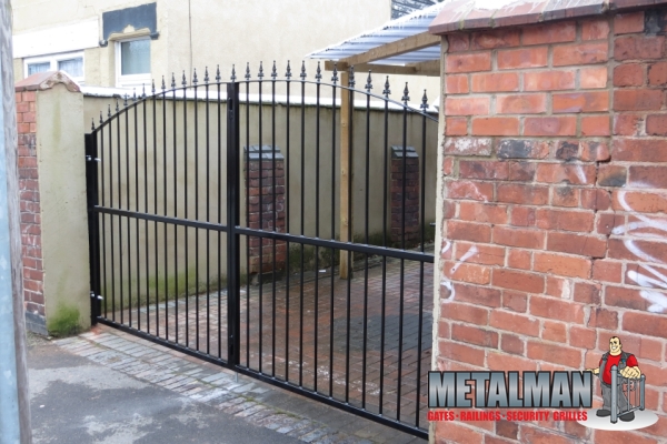 Bi Fold Gates